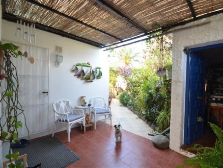 Estepona property: Villa with 3 bedroom in Estepona 215681