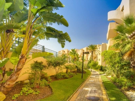 Elviria property: Apartment with 3 bedroom in Elviria 215686