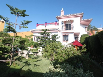 Estepona property: Villa for sale in Estepona 215689