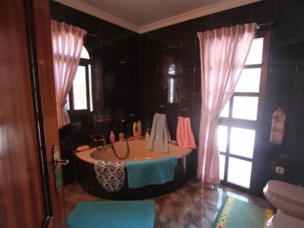 Estepona property: Estepona, Spain | Villa for sale 215689