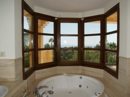 Sierra Blanca property: Malaga property | 6 bedroom Villa 215694