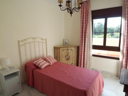 town Apartment 215696
