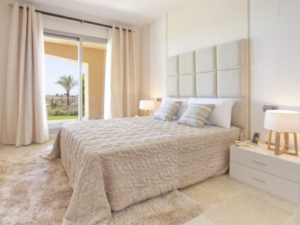 New Golden Mile property: Apartment for sale in New Golden Mile, Malaga 215697