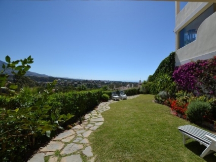Nueva Andalucia property: Apartment for sale in Nueva Andalucia, Spain 215729