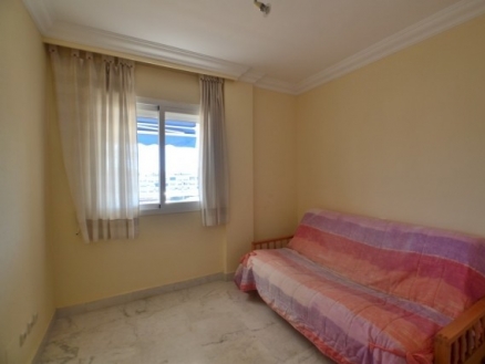 Puerto Banus property: Malaga Apartment 215730