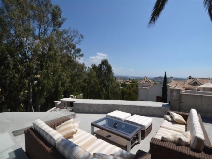 Benahavis property: Villa with 4 bedroom in Benahavis, Spain 215743