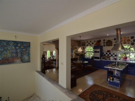 Benahavis property: Villa in Malaga for sale 215743