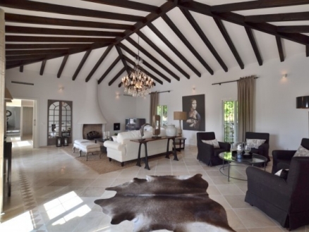 Nueva Andalucia property: Malaga property | 3 bedroom Villa 215746