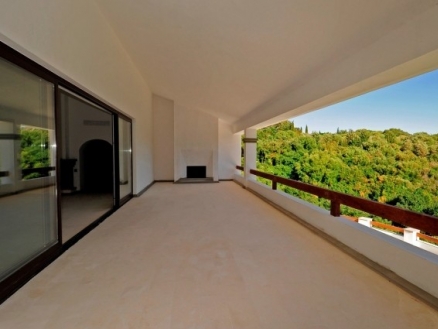 Sotogrande property: Villa with 9+ bedroom in Sotogrande 215750