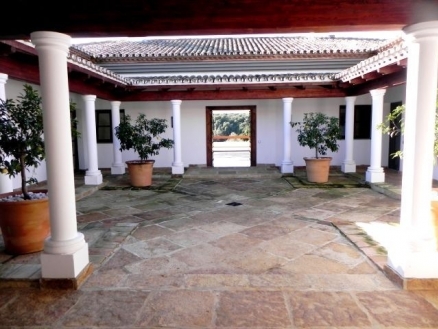 Sotogrande property: Villa with 9+ bedroom in Sotogrande, Spain 215750