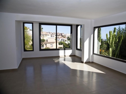 Malaga property | 3 bedroom Villa 215760