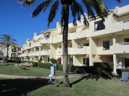 town Apartment 215767