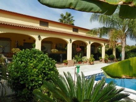 Alhaurin El Grande property: Villa for sale in Alhaurin El Grande, Spain 215769