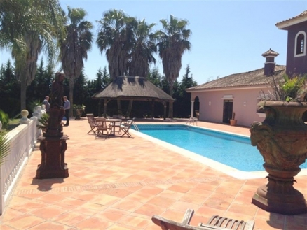 San Luis De Sabinillas property: Villa with 7 bedroom in San Luis De Sabinillas 215786