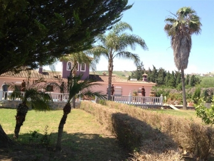 San Luis De Sabinillas property: Malaga property | 7 bedroom Villa 215786