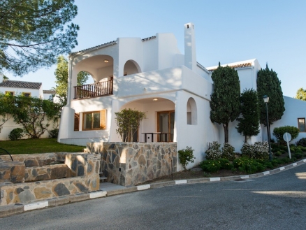 Nueva Andalucia property: Villa for sale in Nueva Andalucia 215800