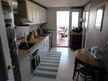 Estepona property: Apartment with 3 bedroom in Estepona 215813
