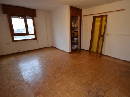 Malaga property: Malaga property | 4 bedroom Apartment 215817