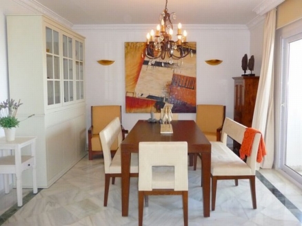 Apartment for sale in town, Malaga 215828