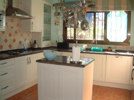 Villa for sale in town, Malaga 215875
