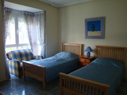 Bahia De Marbella property: Malaga property | 3 bedroom Villa 215876