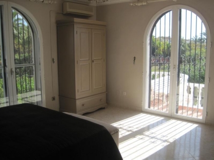 San Pedro de Alcantara property: San Pedro de Alcantara, Spain | Villa for sale 215878