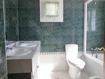 Townhome for sale in town, Malaga 215879