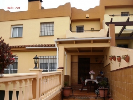 Alhaurin De La Torre property: Townhome for sale in Alhaurin De La Torre 215900