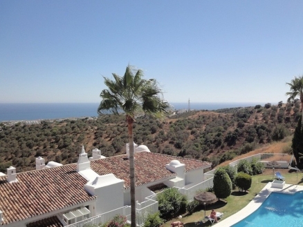 Calahonda property: Apartment with 3 bedroom in Calahonda, Spain 215908
