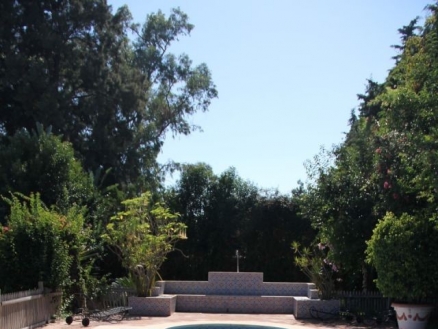 Villa for sale in town, Spain 215912
