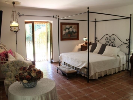 Villa for sale in town, Malaga 215912