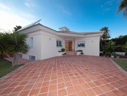 Villa with 4 bedroom in town, Spain 215917