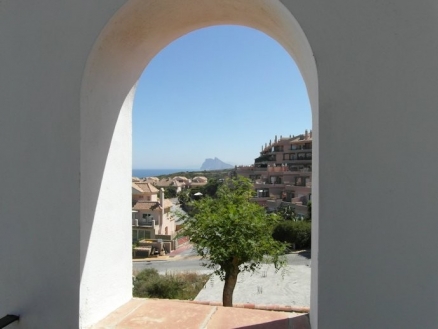 Villa with 3 bedroom in town 215919
