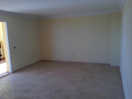 Estepona property: Estepona Apartment 215931