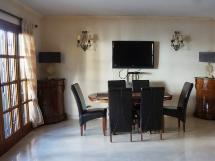 town Townhome 215933