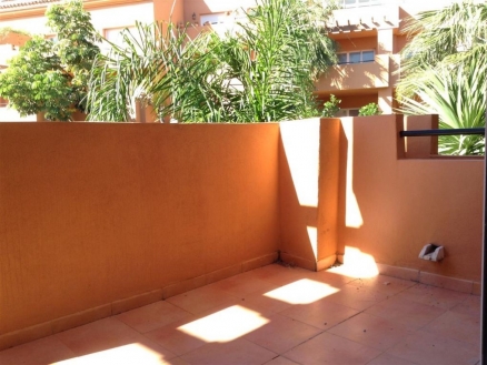 Estepona property: Apartment with 2 bedroom in Estepona 215938