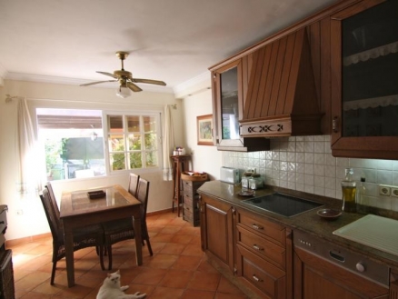 Townhome with 3 bedroom in town, Spain 215943