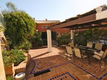 Townhome for sale in town, Malaga 215943