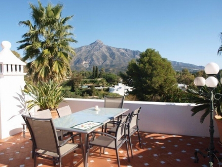 Nueva Andalucia property: Townhome for sale in Nueva Andalucia 215945