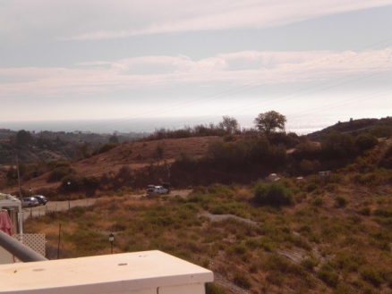 town Apartment 215948