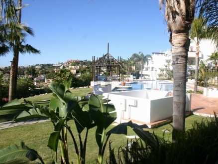 Nueva Andalucia property: Apartment with 2 bedroom in Nueva Andalucia, Spain 215956