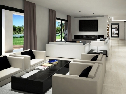 Villa for sale in town, Spain 215970