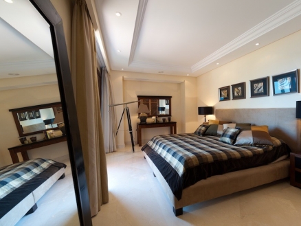 Estepona property: Apartment with 3 bedroom in Estepona 215972