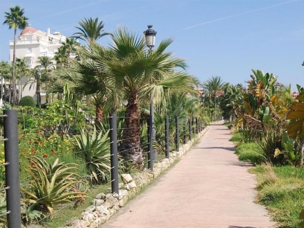 Estepona property: Malaga property | 3 bedroom Apartment 215980