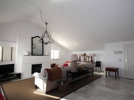 Apartment with 2 bedroom in town 215992