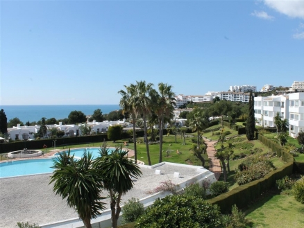 Miraflores property: Apartment for sale in Miraflores, Malaga 216007
