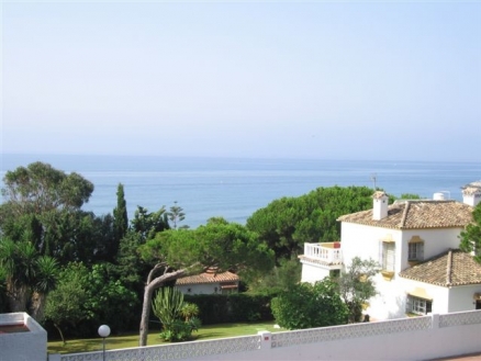 Villa for sale in town, Spain 216013