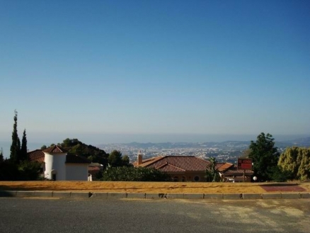 Mijas property: Land with bedroom in Mijas 216016