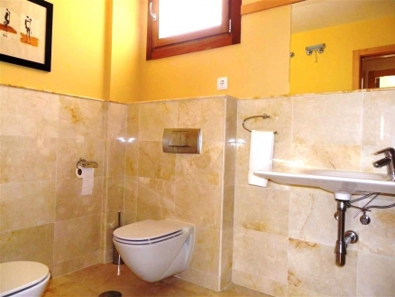 Malaga property | 3 bedroom Apartment 216021