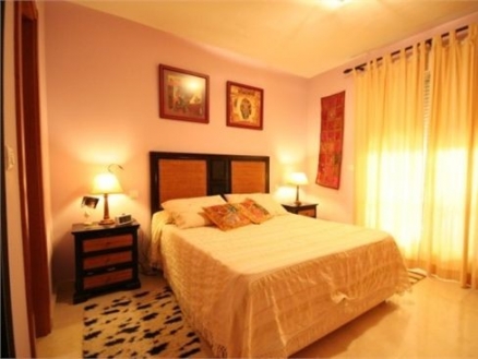 Elviria property: Apartment with 2 bedroom in Elviria 216023